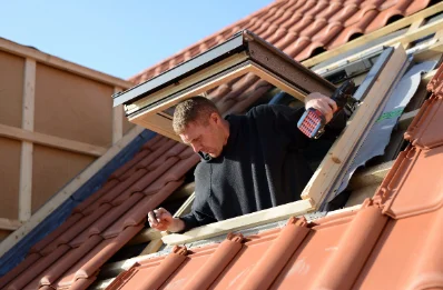 Pose de fenêtres de toit Velux à Crouttes